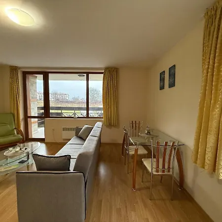 Bliss - Peaceful With Balcony Views Апартаменты Банско
